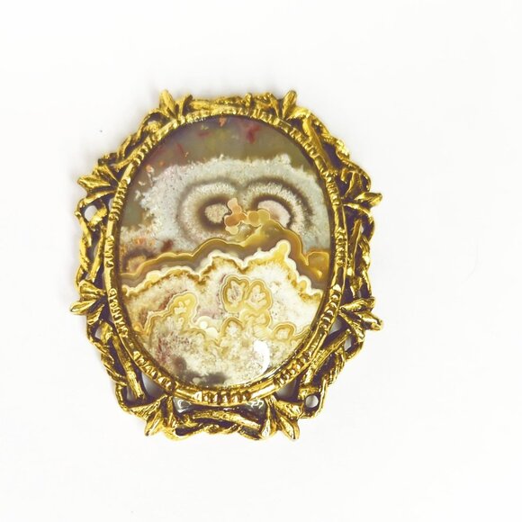 Vintage Agate Stone Cabochon Brooch Oval Gold-Tone Filigree Frame - Picture 2 of 5